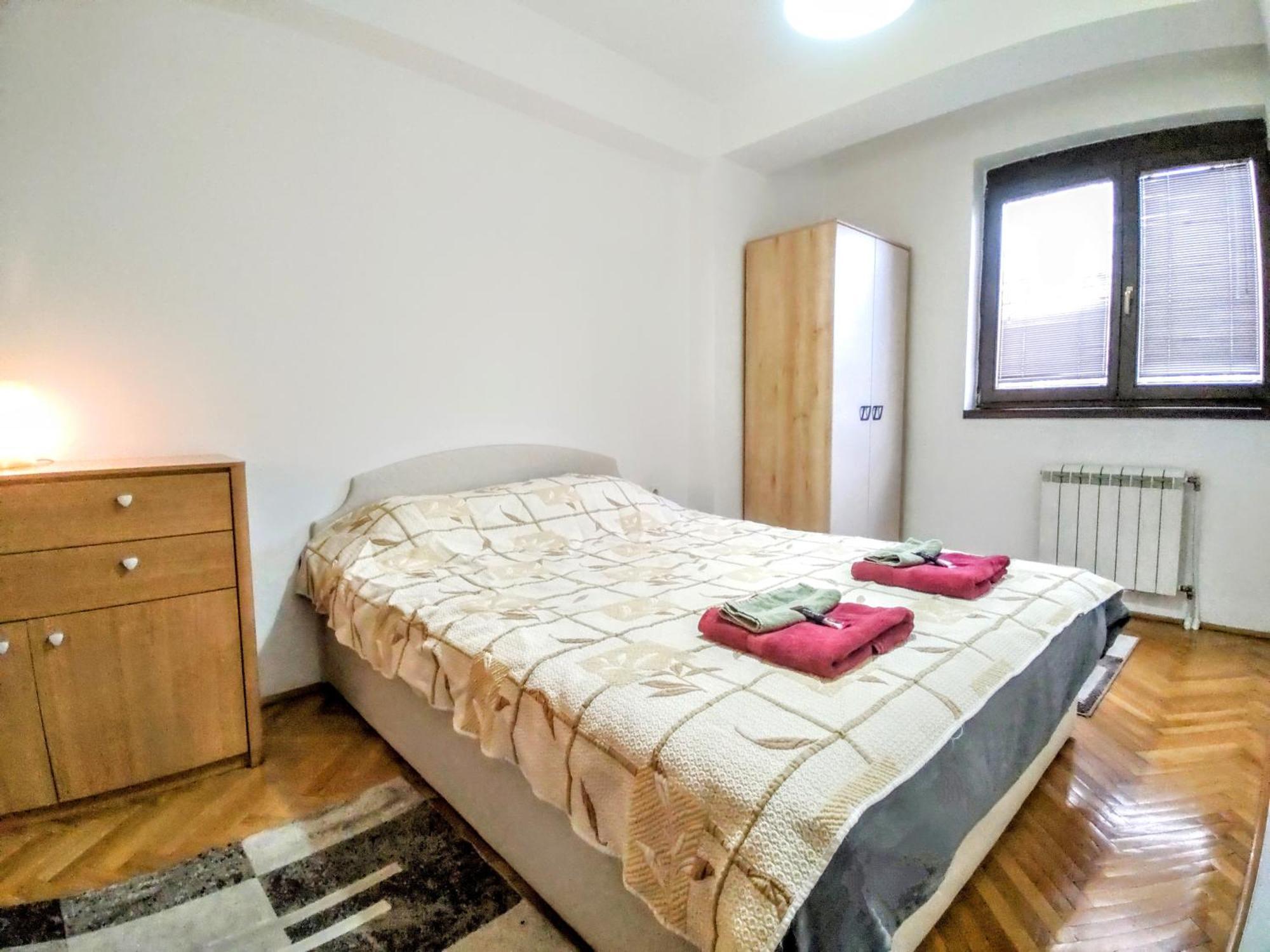 Apartment Nate'S Place Скопье Экстерьер фото